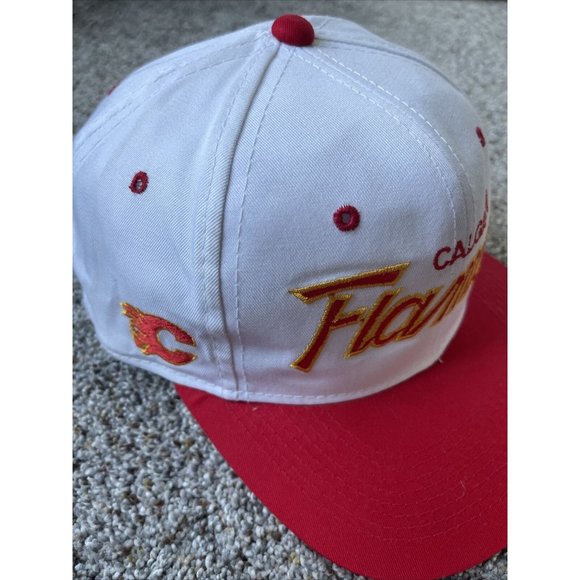 Vintage 90’s Calgary Flames NHL Sports Specialties Script Snapback Cap Hat - NWT - Picture 6 of 11